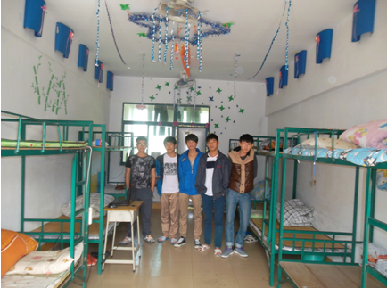 13級(jí)室內(nèi)3班D2503榮獲優(yōu)秀獎(jiǎng)