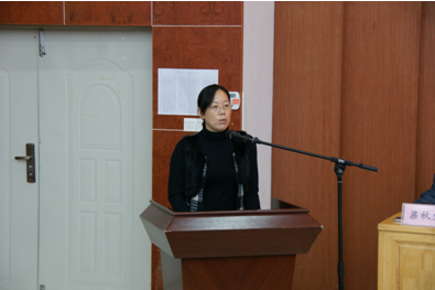 （圖四）河源市西可通信技術設備有限公司人事總監(jiān)趙瓊?cè)A正在發(fā)言