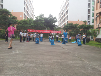 （圖二）變身袋鼠，跳！