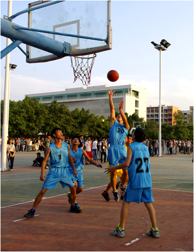 （圖二）瞄準，投籃！