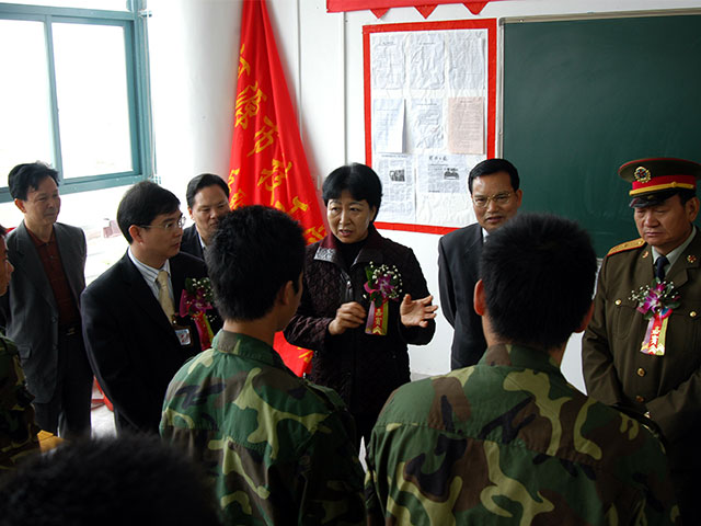 2007年3月1日，時(shí)任省人大常委會(huì)主任黃麗滿、省軍區(qū)副司令員倪善學(xué)少將到?？赐艘凼勘殬I(yè)技能培訓(xùn)試點(diǎn)班學(xué)員