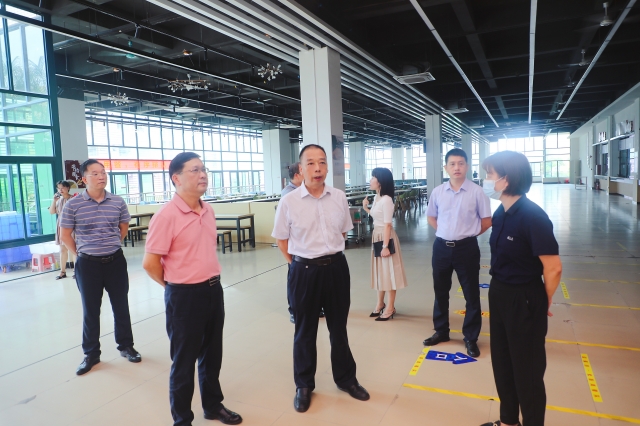 河源市人力資源和社會(huì)保障局黨組成員、副局長(zhǎng)羅文才