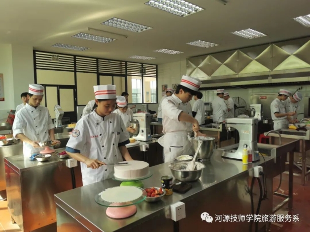 烘焙實(shí)訓(xùn)室.jpg