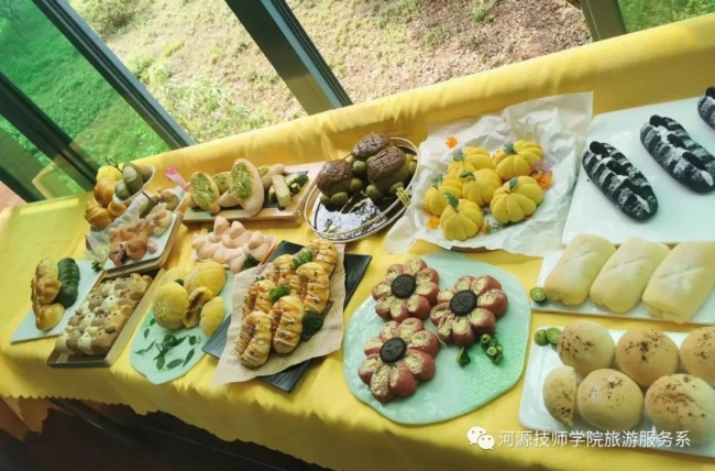 烹飪專業(yè)學(xué)生作品3.jpg