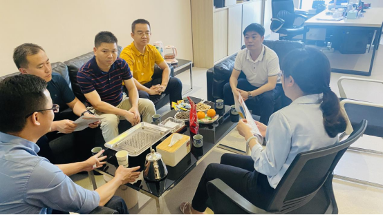 深入實(shí)地走訪企業(yè)調(diào)研 共謀高質(zhì)量就業(yè)路徑  22.4.27539.png
